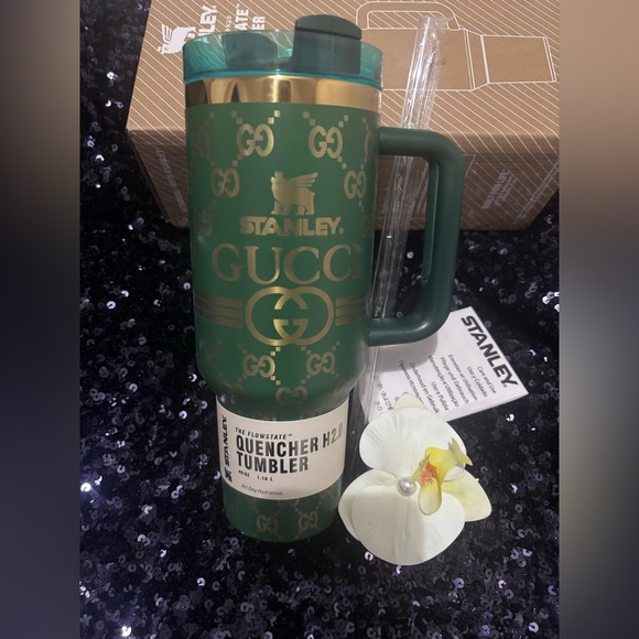 ❤️🎁Stanley Green gg Patterned Tumbler ❤️🎁 - Picture 5 of 7